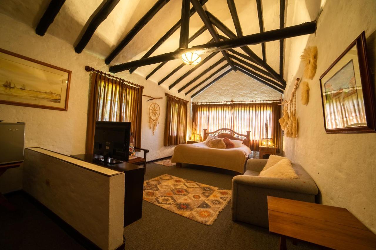 Hostal San Nicolas Ubate Exterior photo