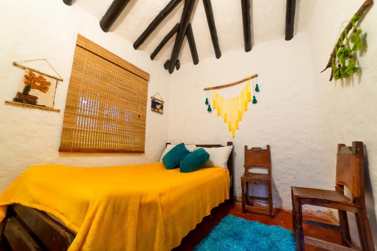 Hostal San Nicolas Ubate Exterior photo